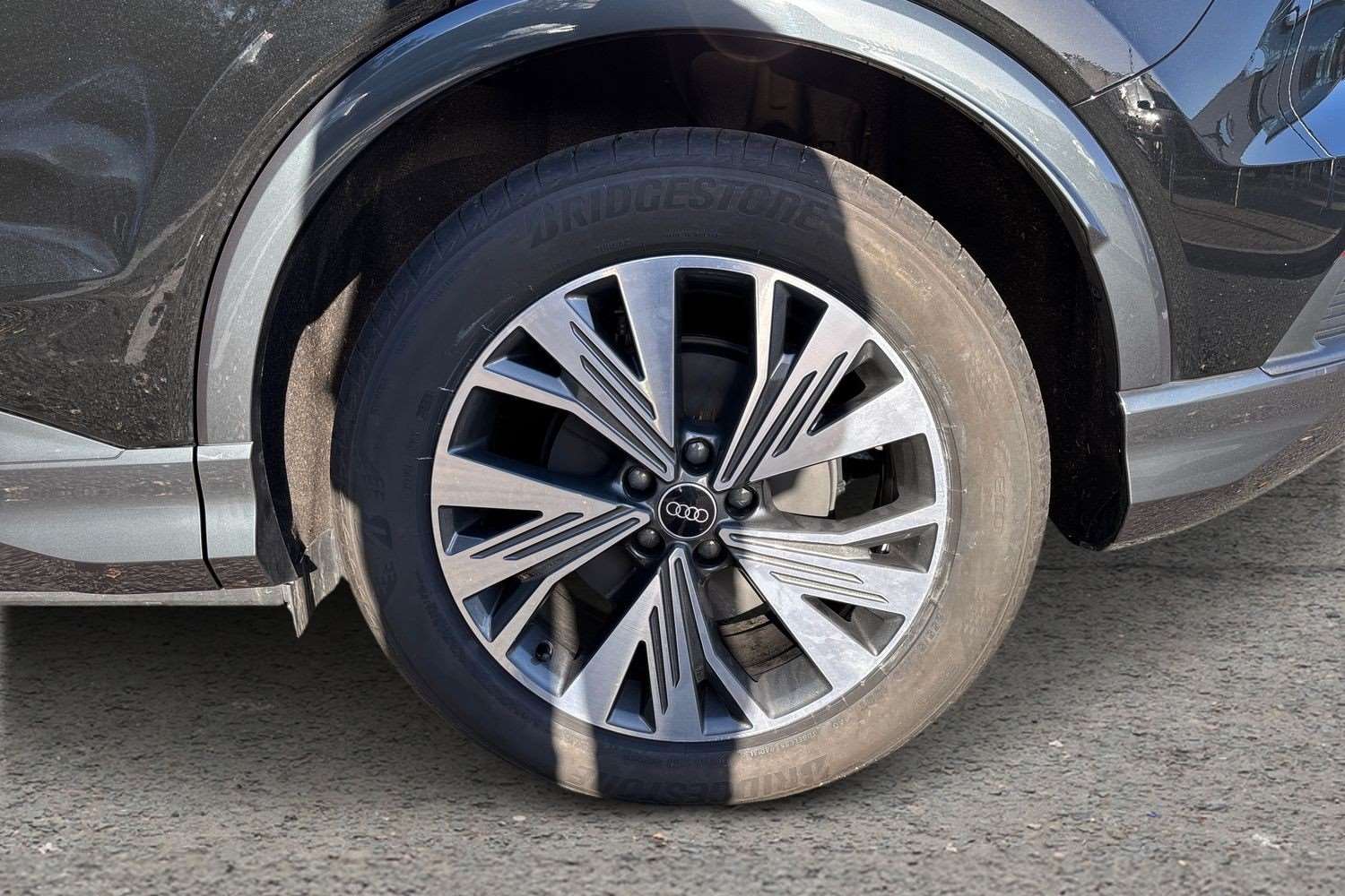 Used Audi Q4 e-tron 2025 for sale - 76610475: Photo 11