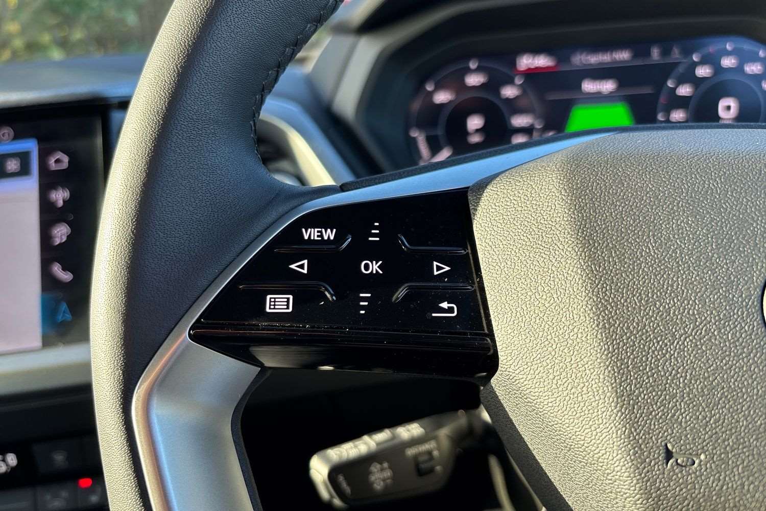 Used Audi Q4 e-tron 2025 for sale - 76610475: Photo 16