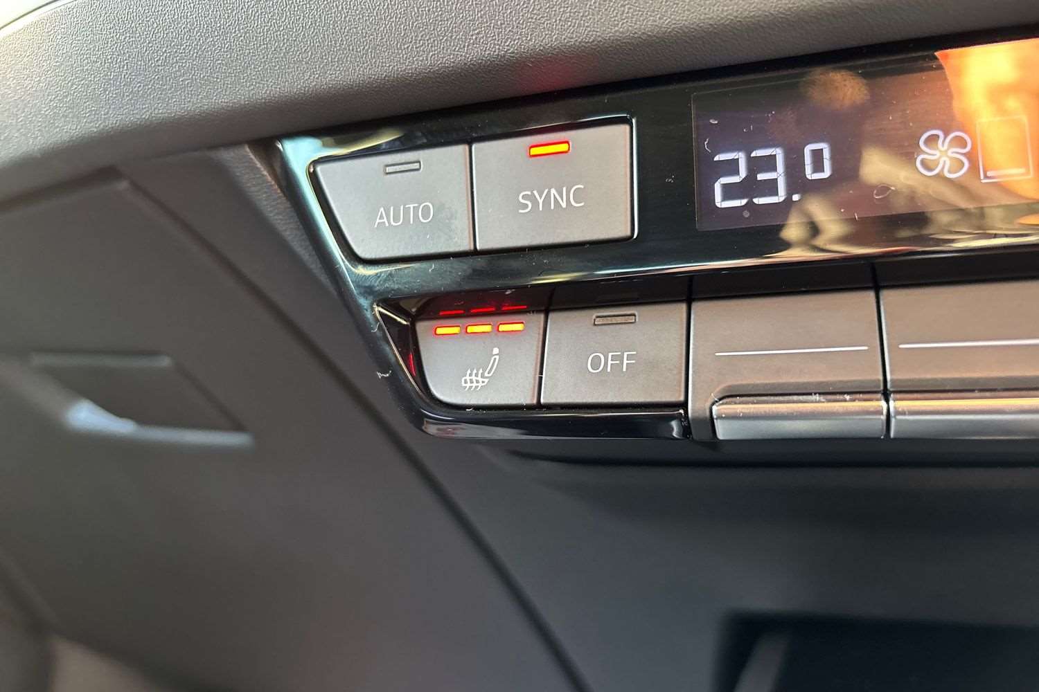 Used Audi Q4 e-tron 2025 for sale - 76610475: Photo 28