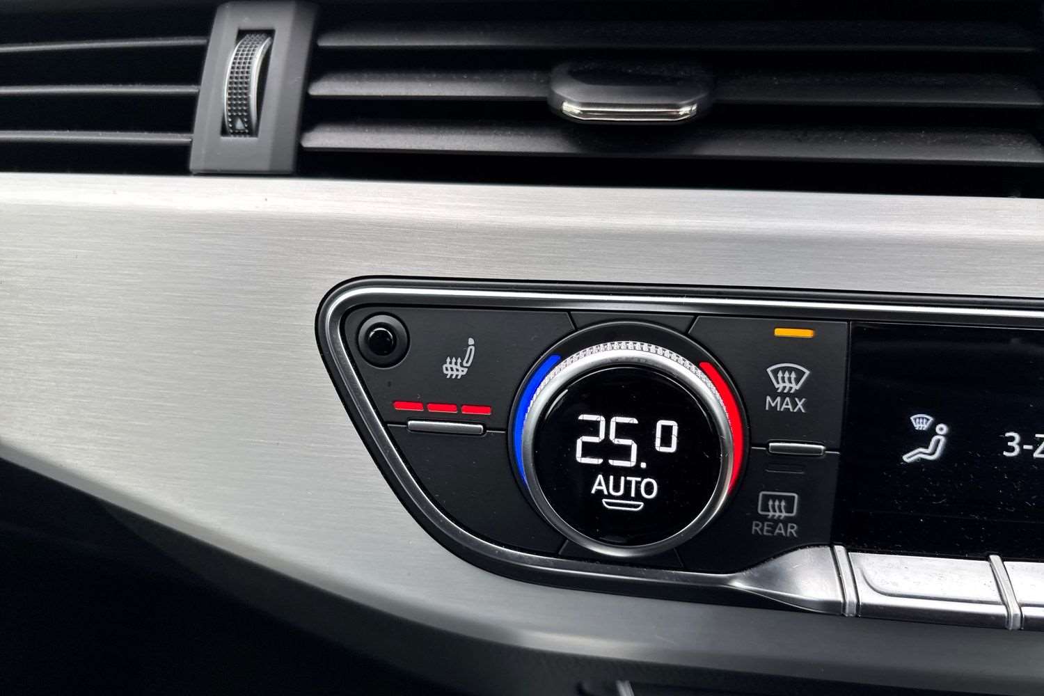 Used Audi A4 2023 for sale - 77615463: Photo 28