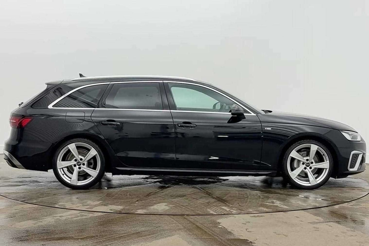 Used Audi A4 2023 for sale - 77615463: Photo 4