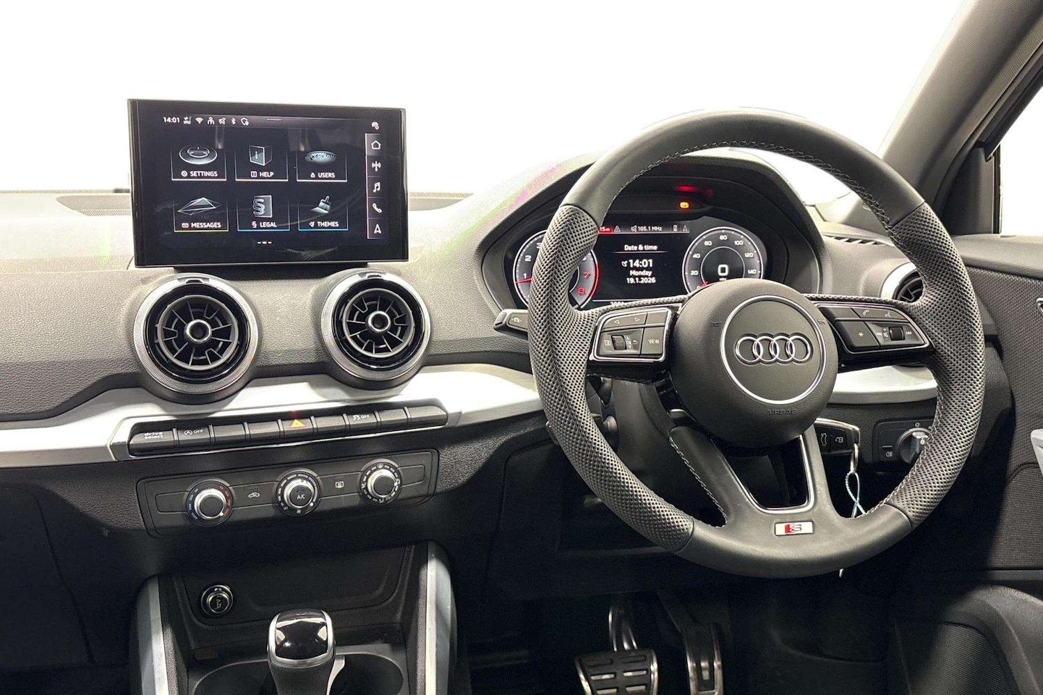 Used Audi Q2 2025 for sale - 77373687: Photo 2