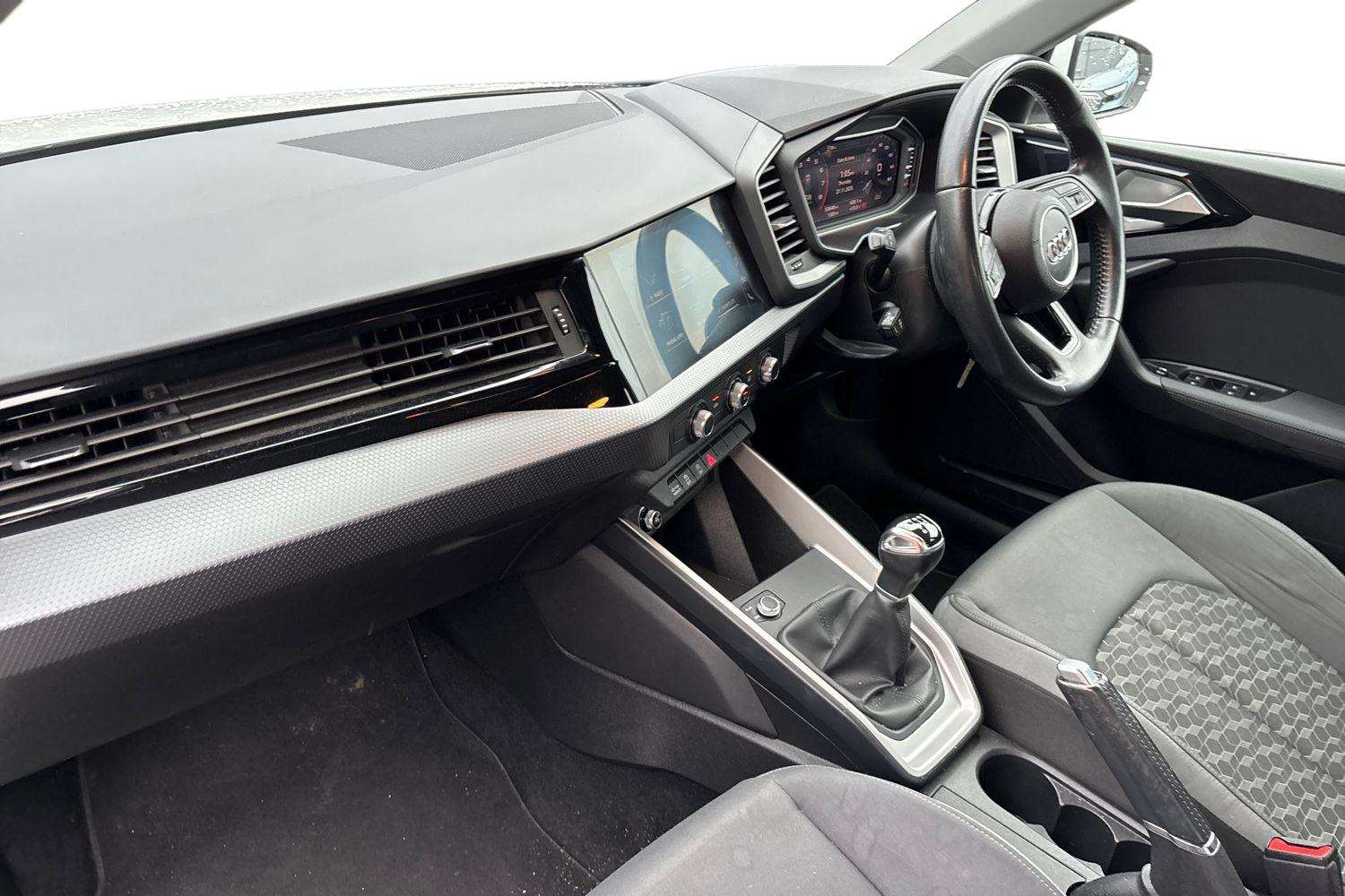 Used Audi A1 2019 for sale - 76746124: Photo 2