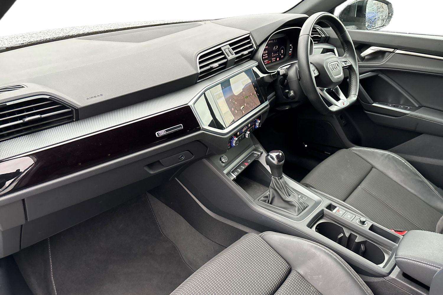 Used Audi Q3 2022 for sale - 77741073: Photo 2