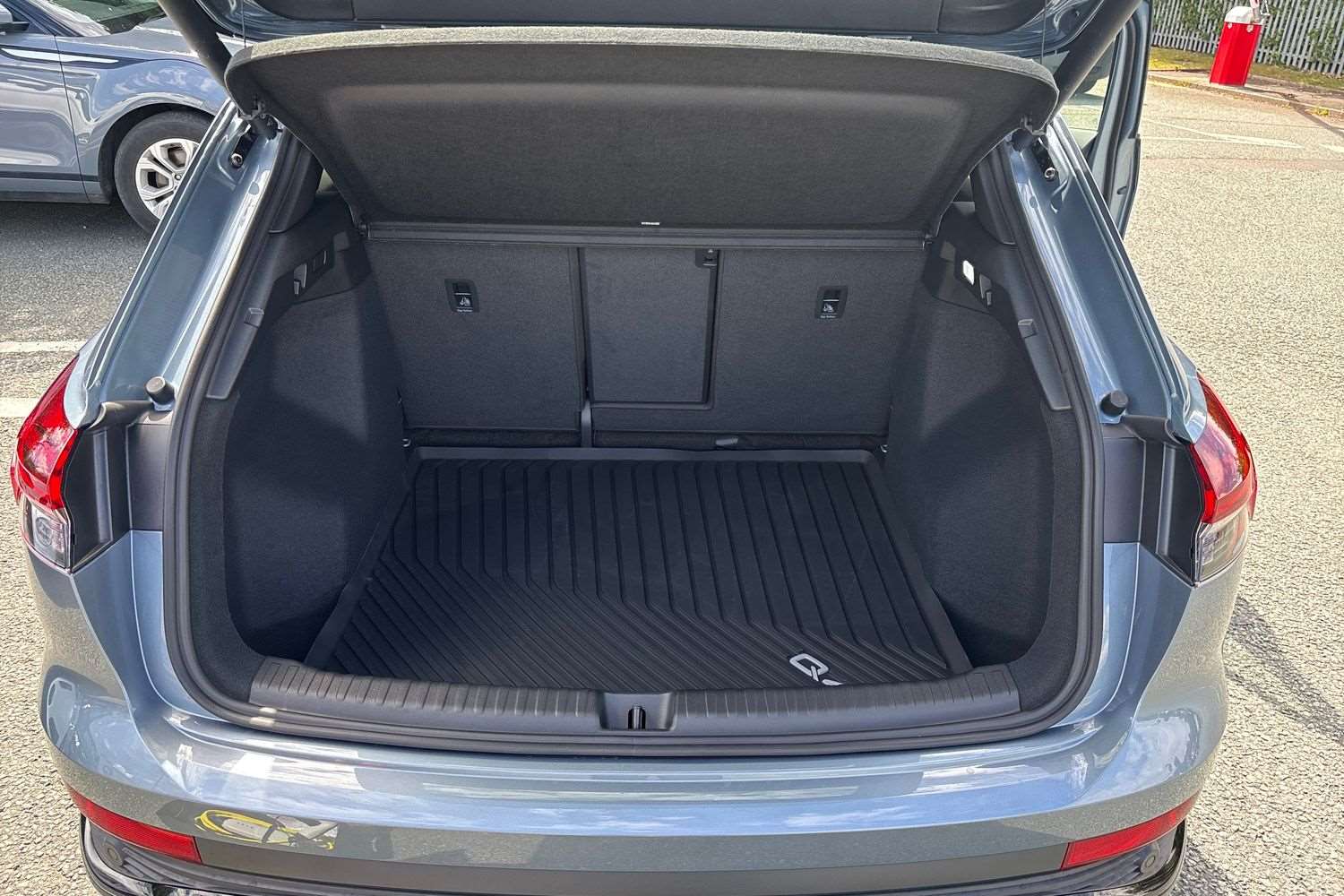 Used Audi Q4 e-tron 2025 for sale - 76435731: Photo 11