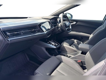 Used Audi Q4 e-tron 2025 for sale - 76435731: Photo