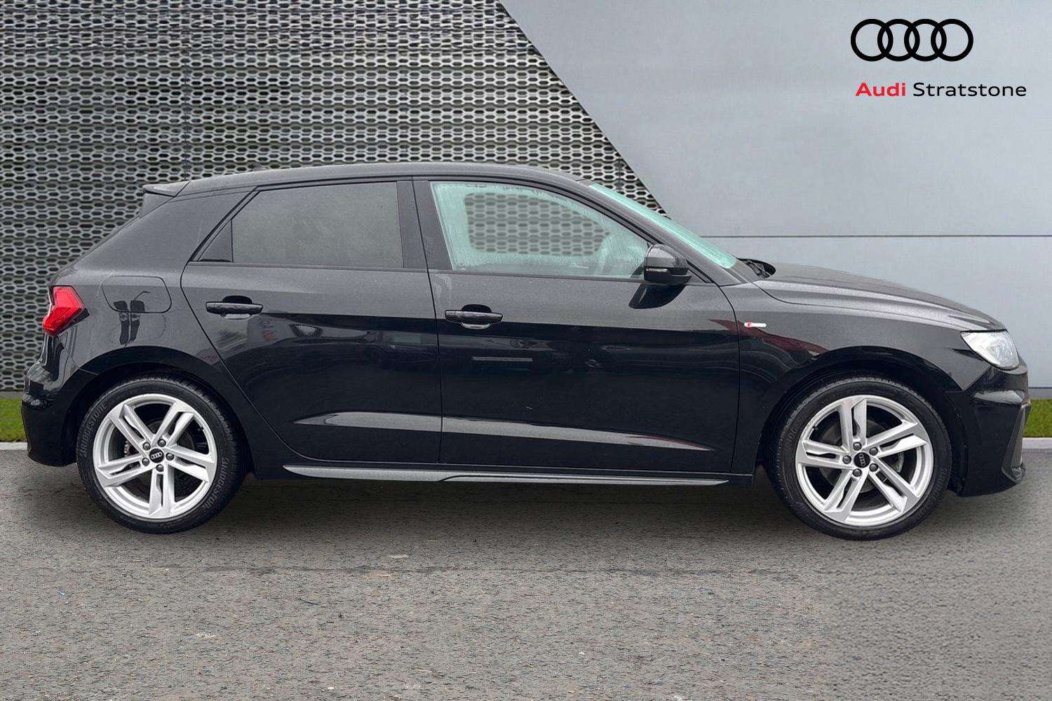 Used Audi A1 2023 for sale - 77772238: Photo 4