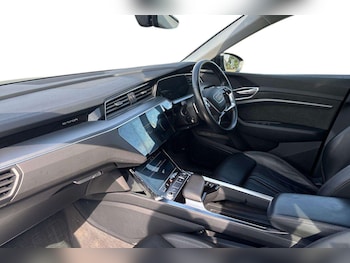 Used Audi e-tron 2020 for sale - 79556360: Photo