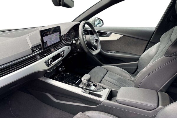 Used Audi A4 2023 for sale - 76242605: Photo 2