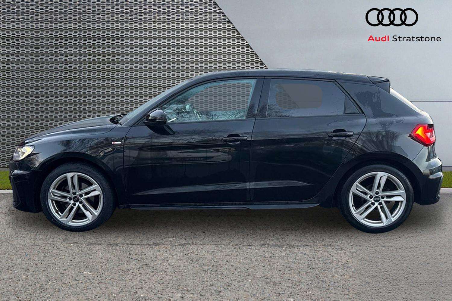 Used Audi A1 2022 for sale - 76978682: Photo 8