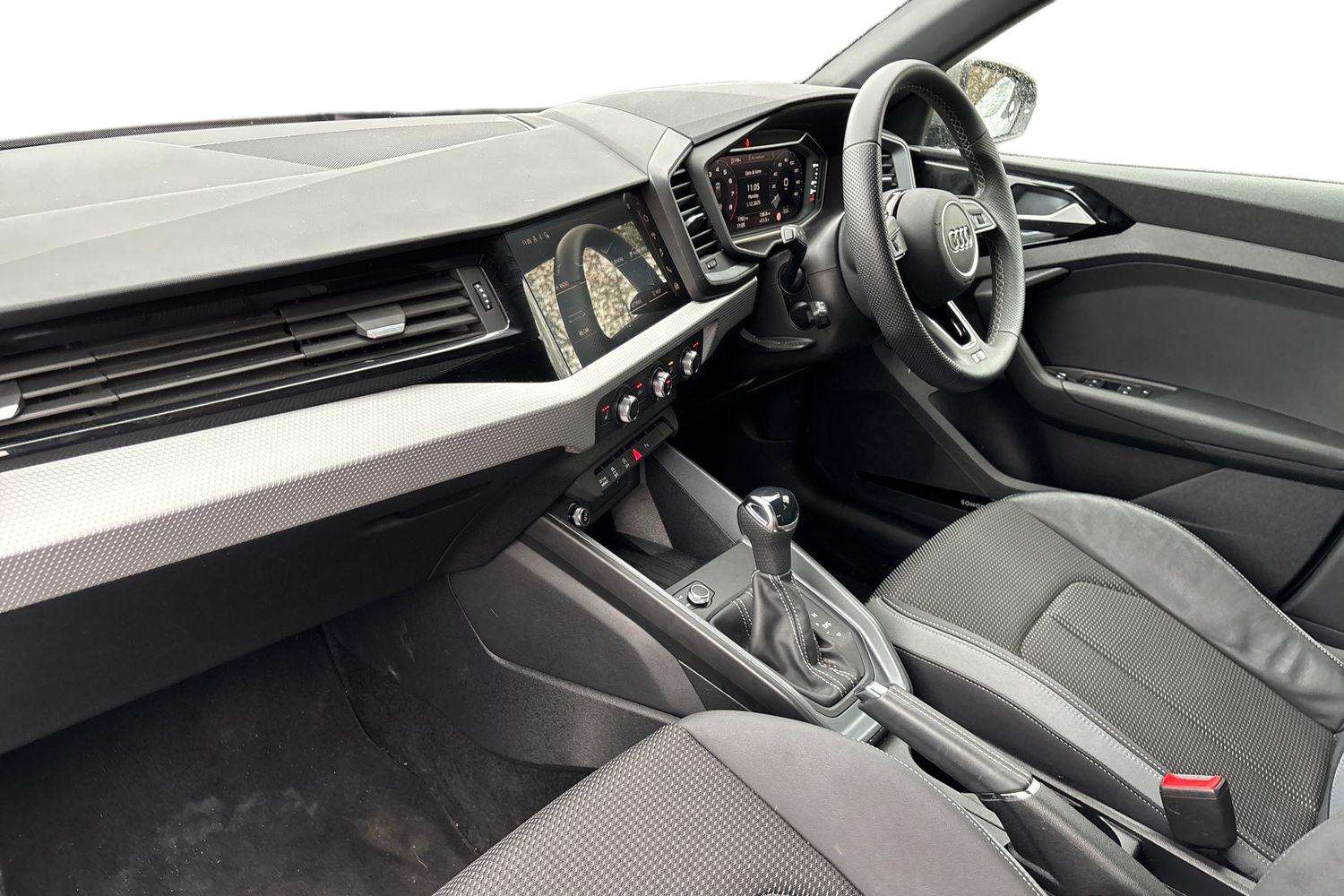 Used Audi A1 2024 for sale - 76978710: Photo 2