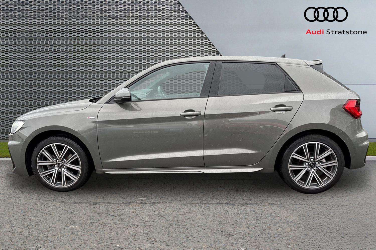 Used Audi A1 2024 for sale - 76978710: Photo 8