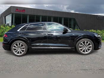Used Audi Q8 2021 for sale - 75104999: Photo