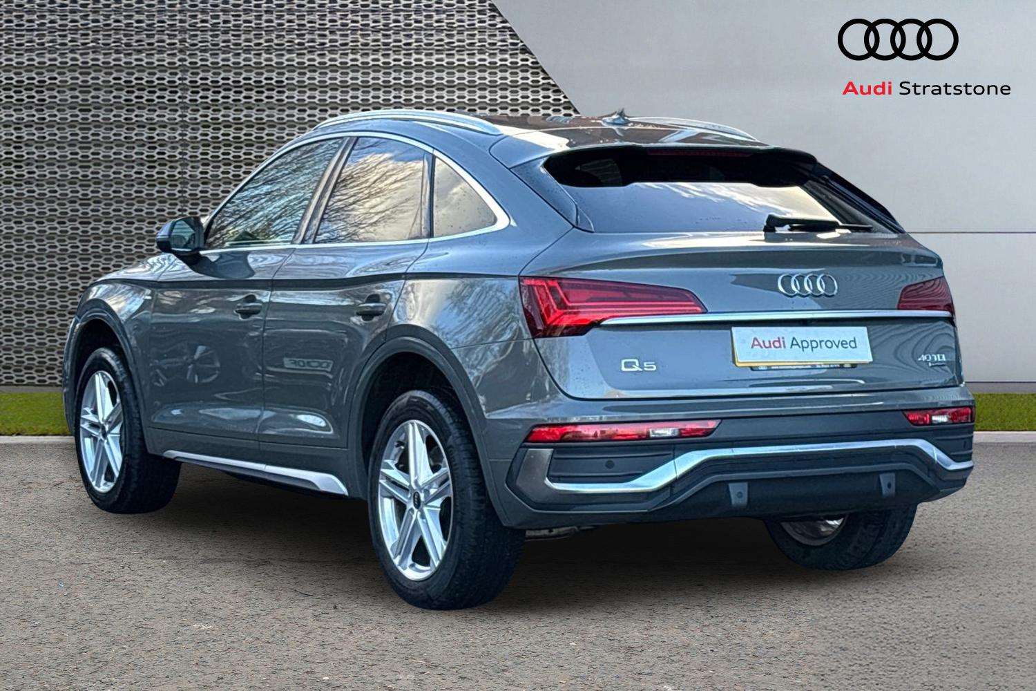 Used Audi Q5 2023 for sale - 77134974: Photo 3