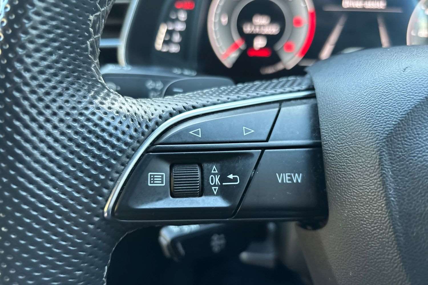 Used Audi Q8 2021 for sale - 76610707: Photo 16