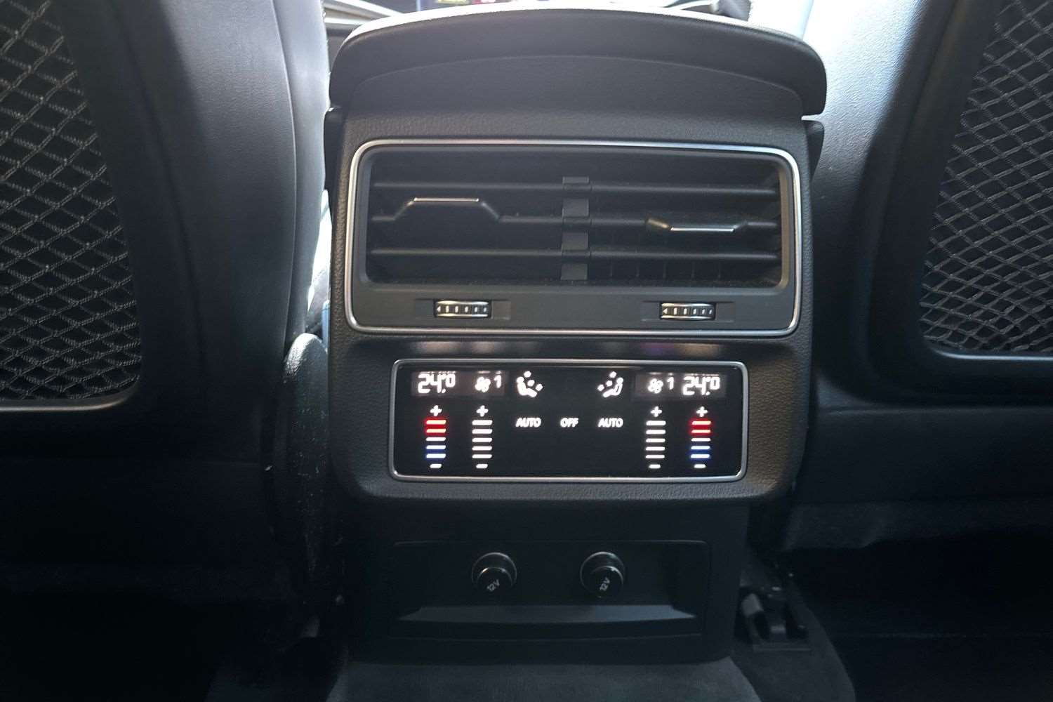 Used Audi Q8 2021 for sale - 76610707: Photo 23