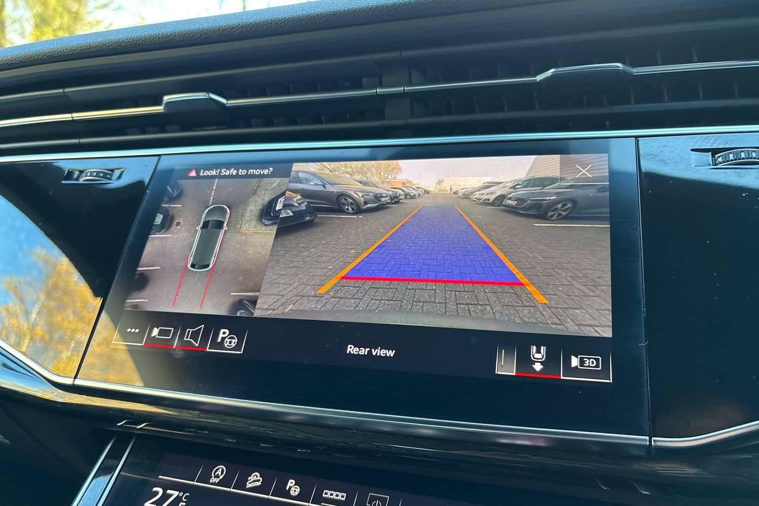 Used Audi Q8 2021 for sale - 76610707: Photo 26