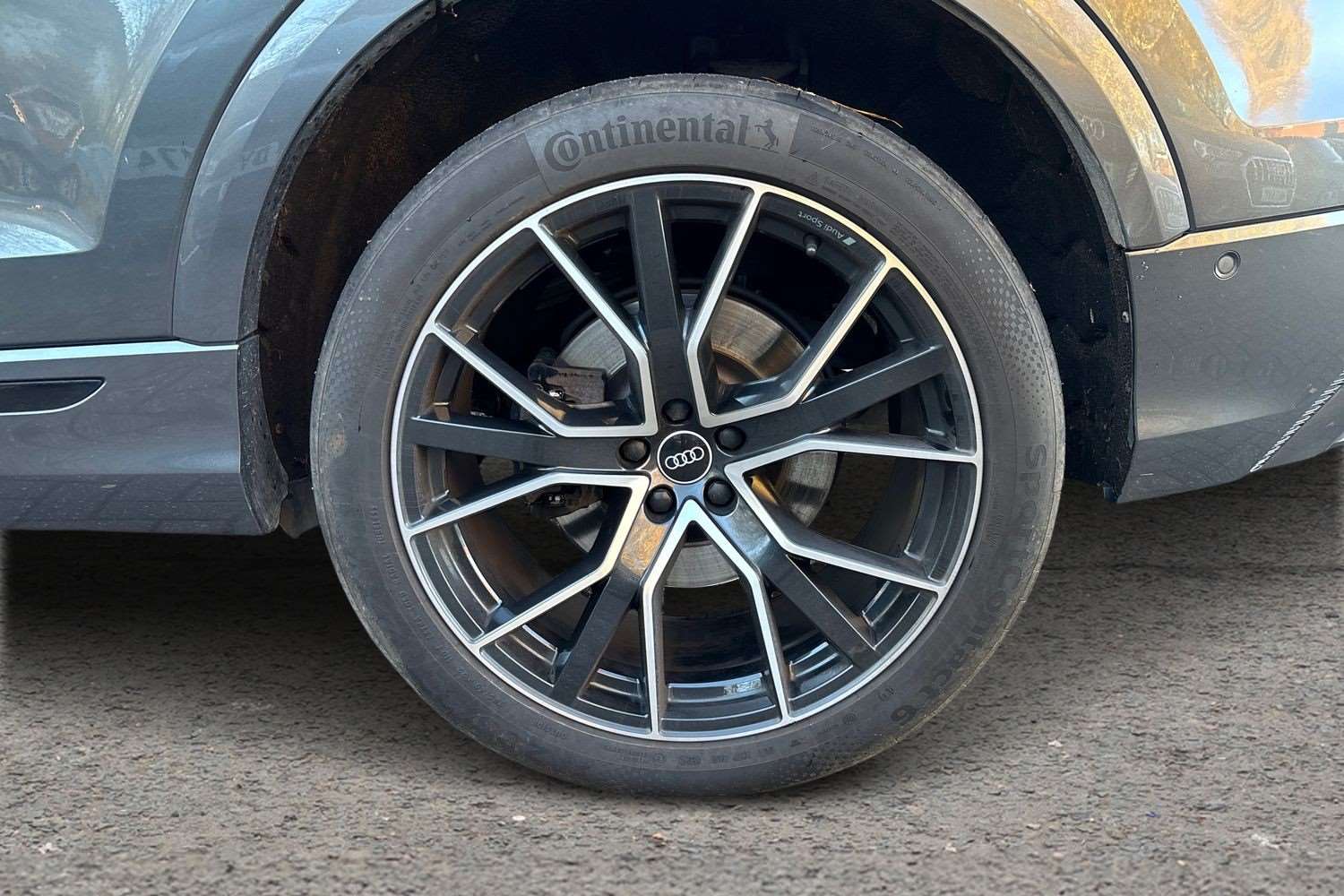 Used Audi Q8 2021 for sale - 76610707: Photo 5