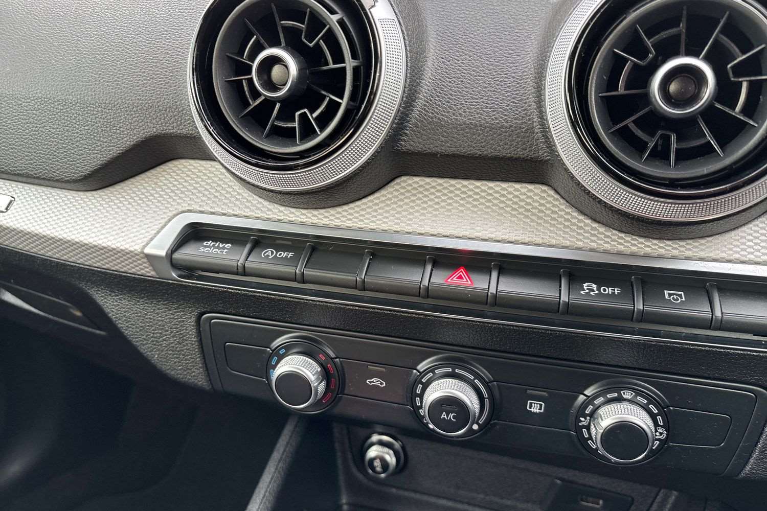 Used Audi Q2 2023 for sale - 77726660: Photo 28