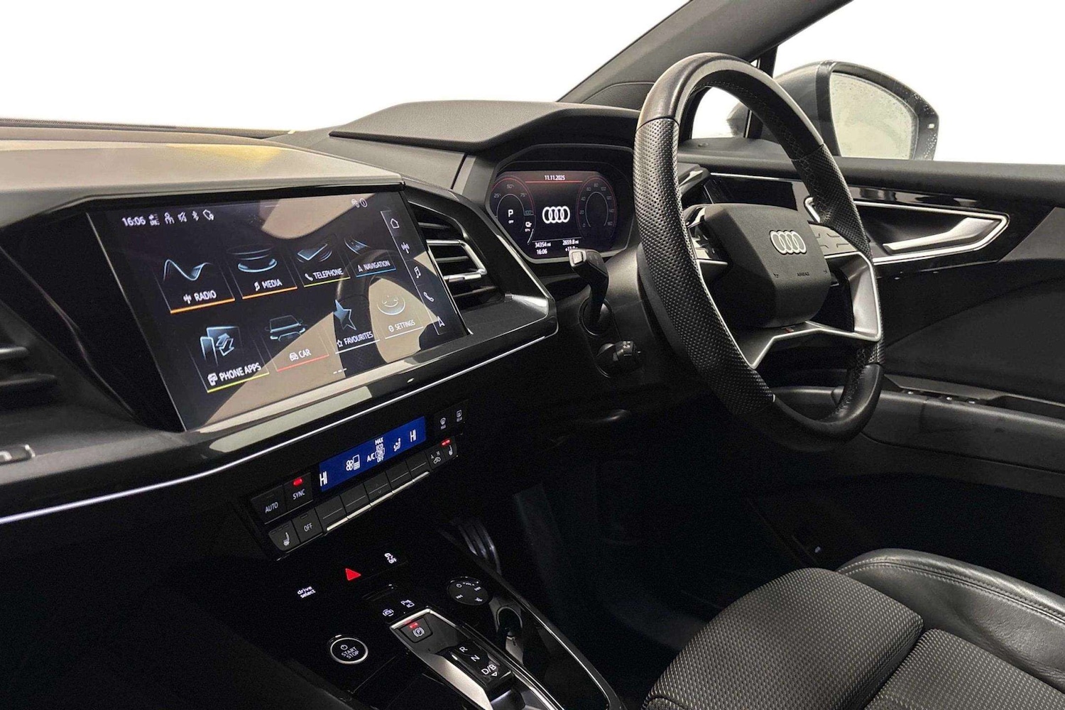 Used Audi Q4 e-tron 2022 for sale - 77270245: Photo 2