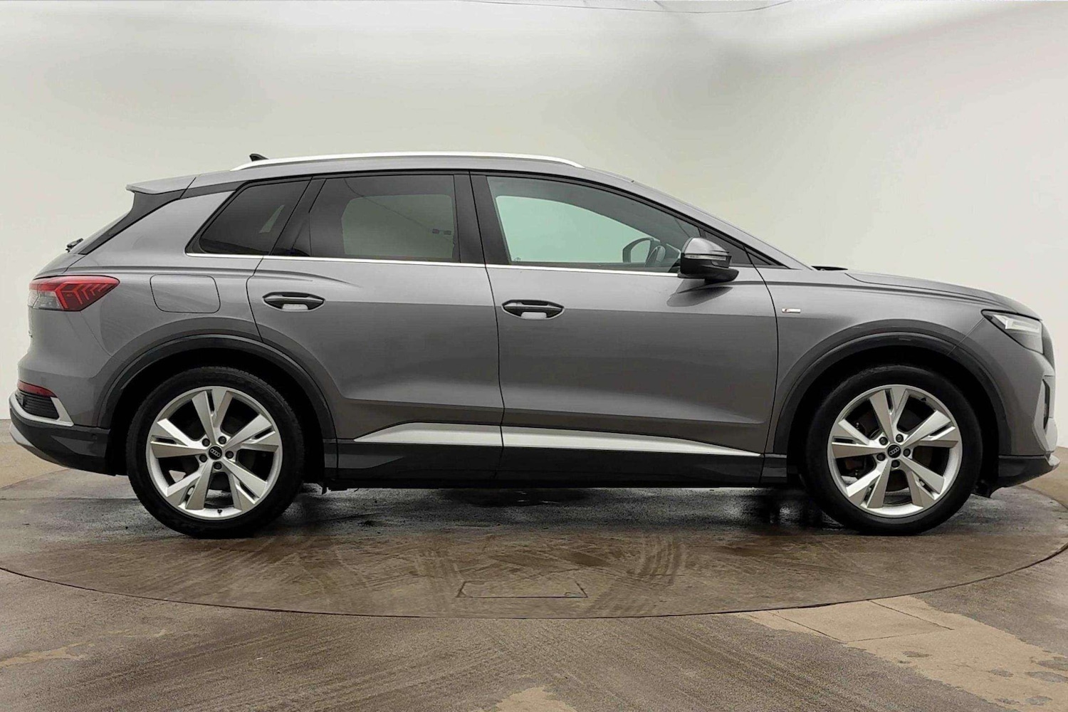 Used Audi Q4 e-tron 2022 for sale - 77270245: Photo 4