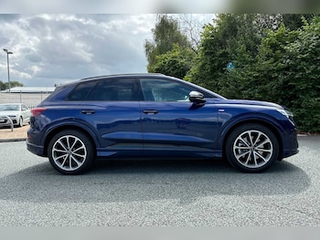 Used Audi Q4 e-tron 2024 for sale - 74717208: Photo