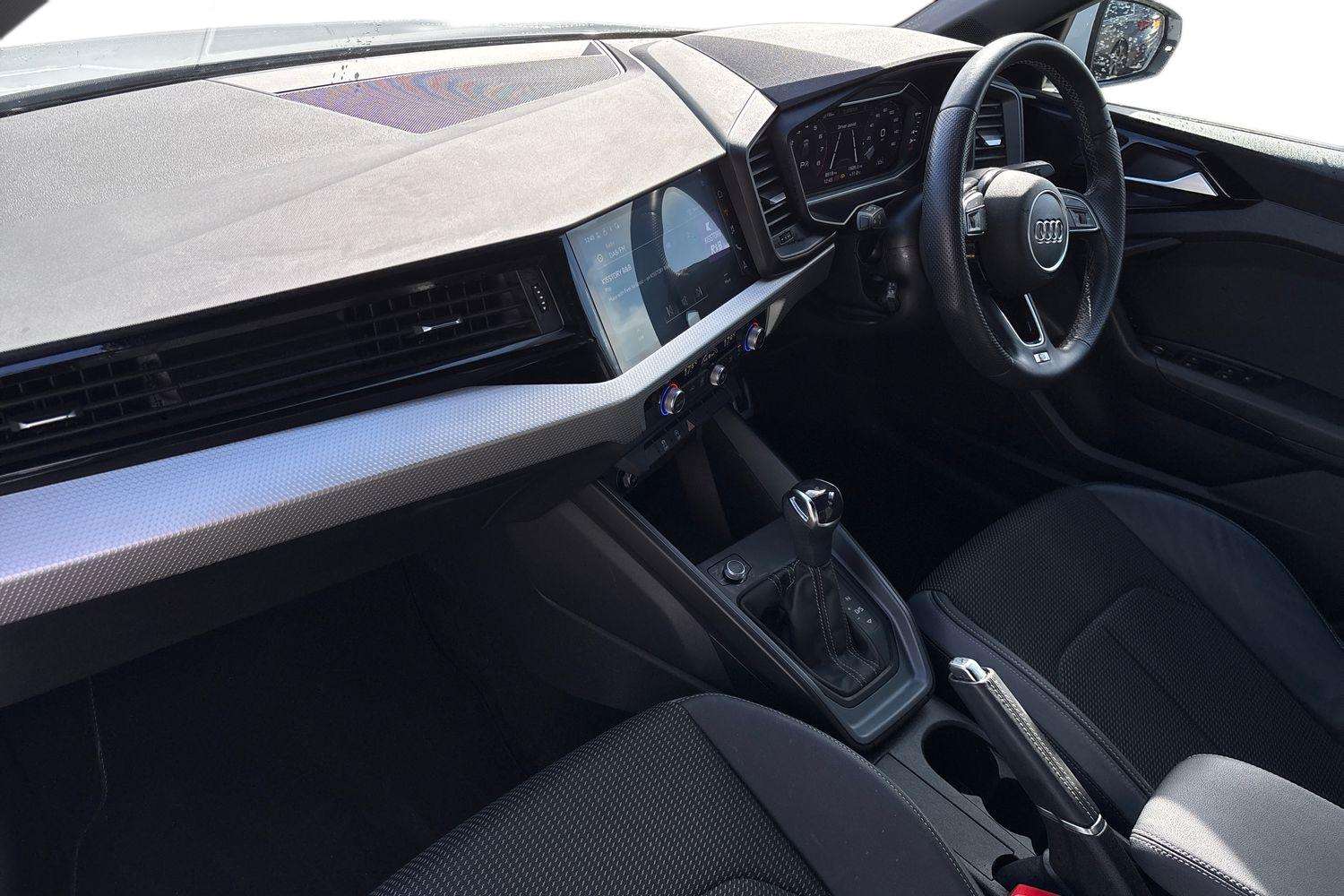 Used Audi A1 2022 for sale - 77842233: Photo 2