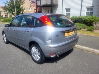 Used Ford Focus 2005 for sale - 78670916: Photo