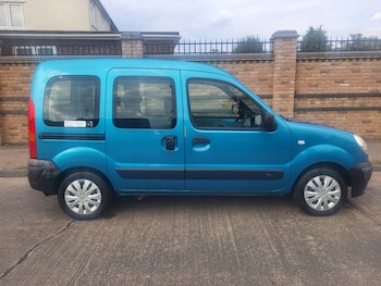 Used Renault Kangoo 2009 for sale - 79302499: Photo