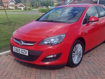 Used Vauxhall Astra 2015 for sale - 79067621: Photo