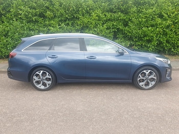 Used Kia Ceed 2019 for sale - 79067513: Photo