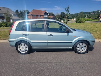 Used Ford Fusion 2003 for sale - 79143665: Photo