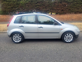 Used Ford Fiesta 2004 for sale - 79290476: Photo