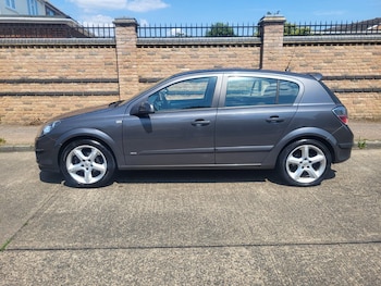 Used Vauxhall Astra 2010 for sale - 78961480: Photo