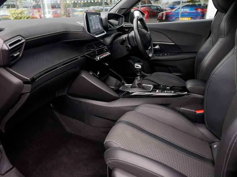 Used Peugeot 2008 2020 for sale - 76736898: Photo 5