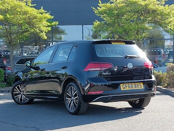 Used Volkswagen Golf 2018 for sale - 78424911: Photo