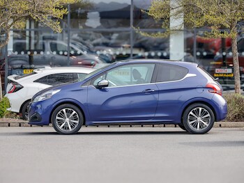 Used Peugeot 208 2017 for sale - 78202791: Photo