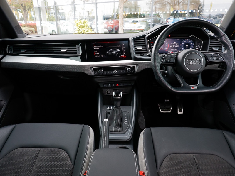 Used Audi A1 2020 for sale - 76308968: Photo 2