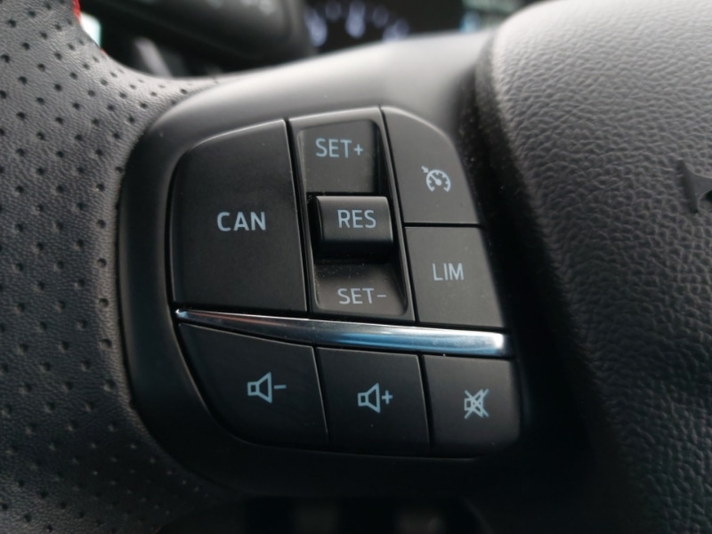 Used Ford Focus 2023 for sale - 76393289: Photo 13