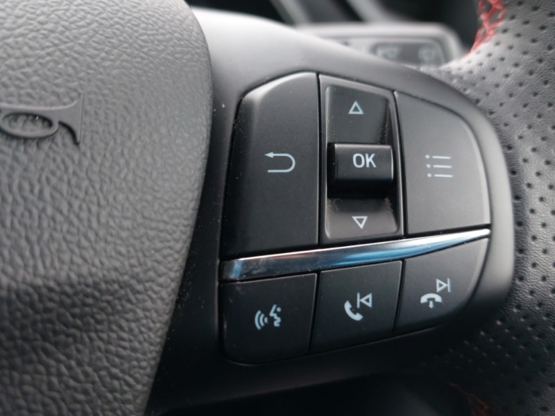 Used Ford Focus 2023 for sale - 76393289: Photo 14