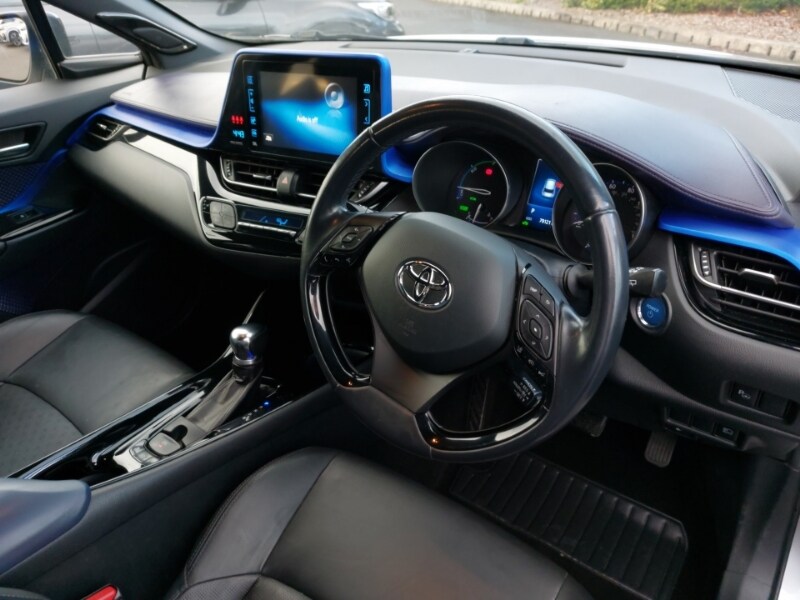 Used Toyota C-HR 2018 for sale - 76343451: Photo 10