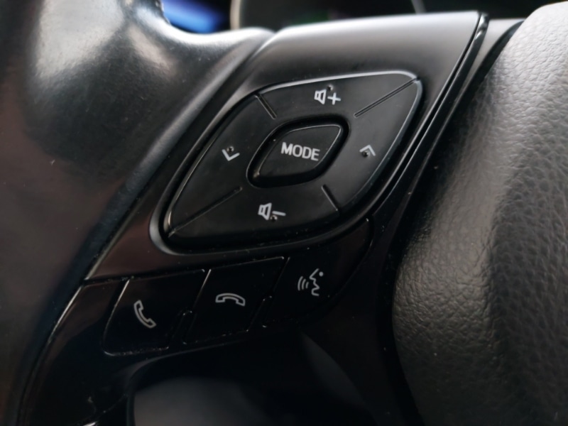 Used Toyota C-HR 2018 for sale - 76343451: Photo 13