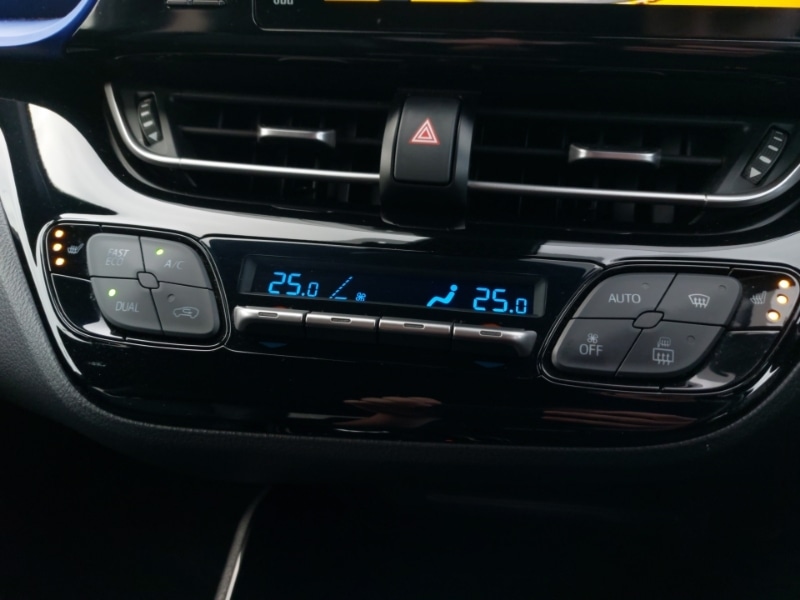 Used Toyota C-HR 2018 for sale - 76343451: Photo 16