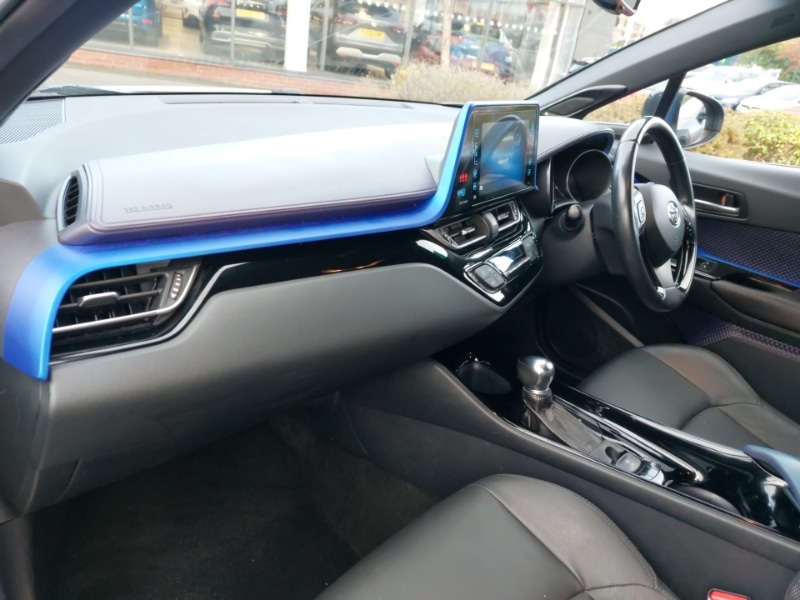 Used Toyota C-HR 2018 for sale - 76343451: Photo 5