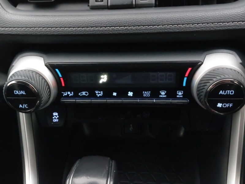 Used Toyota RAV4 2020 for sale - 77070128: Photo 17