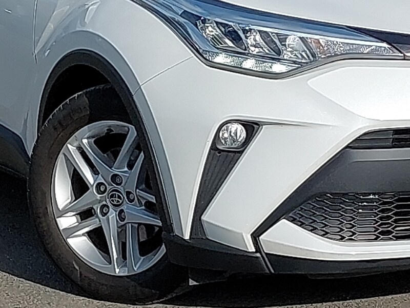 Used Toyota C-HR 2023 for sale - 77652339: Photo 9