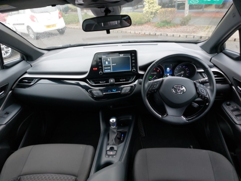 Used Toyota C-HR 2022 for sale - 76238195: Photo 2