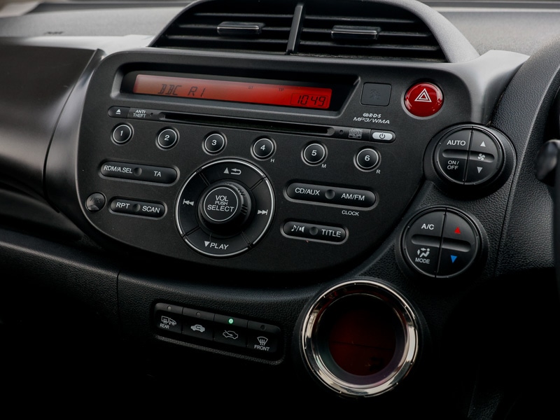 Used Honda Jazz 2013 for sale - 77623831: Photo 10