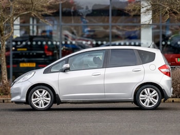 Used Honda Jazz 2013 for sale - 77623831: Photo