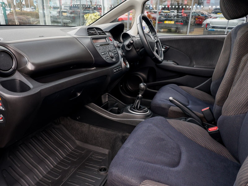 Used Honda Jazz 2013 for sale - 77623831: Photo 5